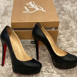 Christian Louboutin Bianca 37